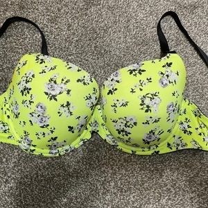 Victoria’s Secret Bra